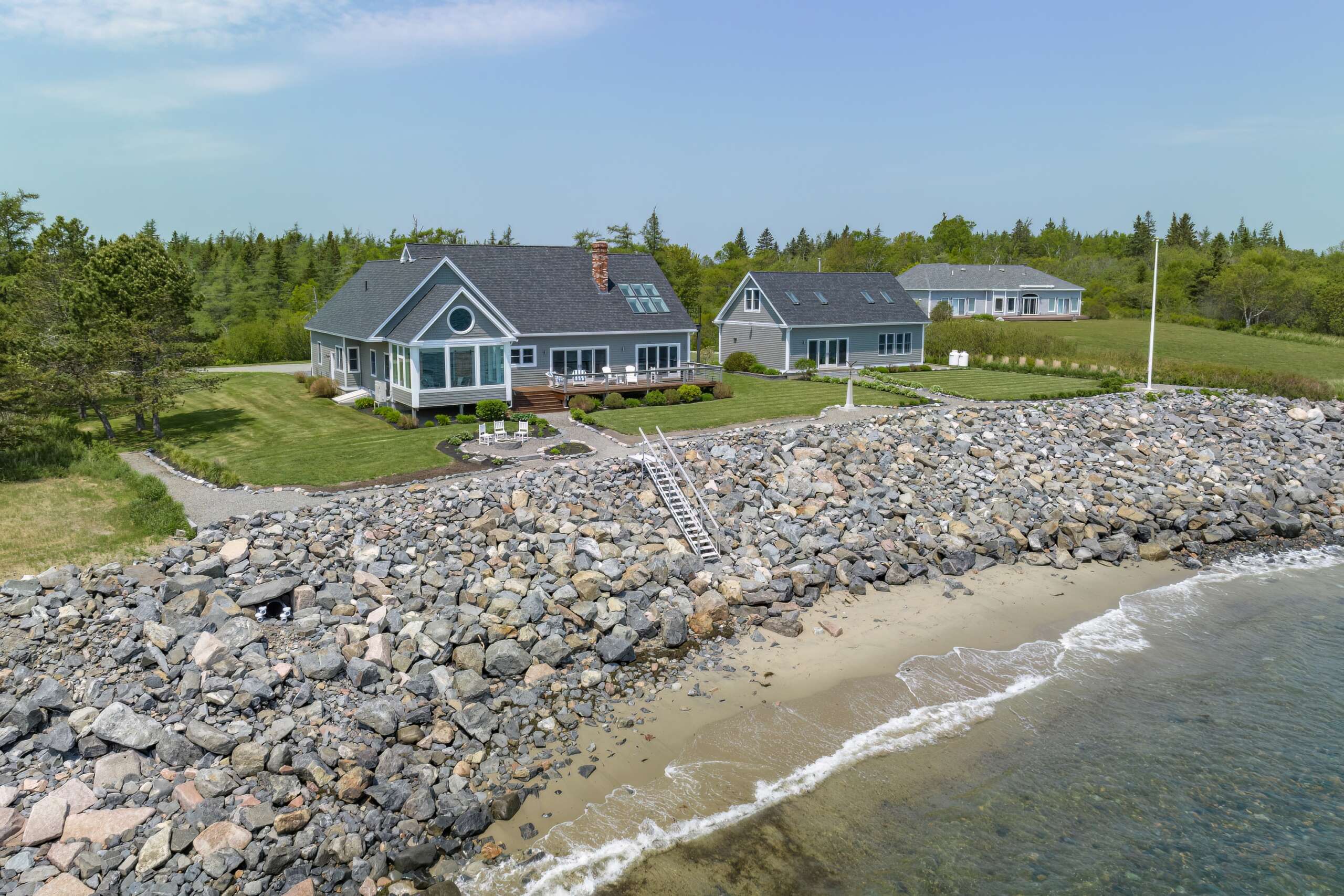 https://themainerental.com/wp-content/uploads/2017/03/118-Sea-Duck-Cottages-DTP-scaled.jpg